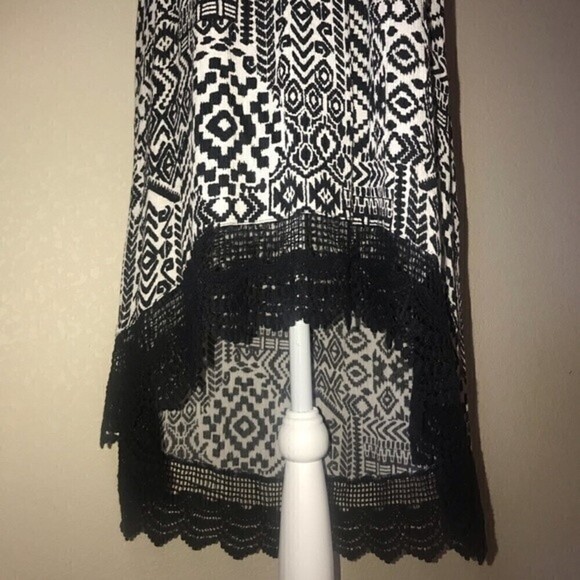 KNITWORKS SIZE 12 B&W SLEEVELESS HIGH LOW DRESS - Picture 6 of 7